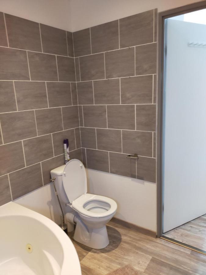 Logement Atypique Arles Luaran gambar