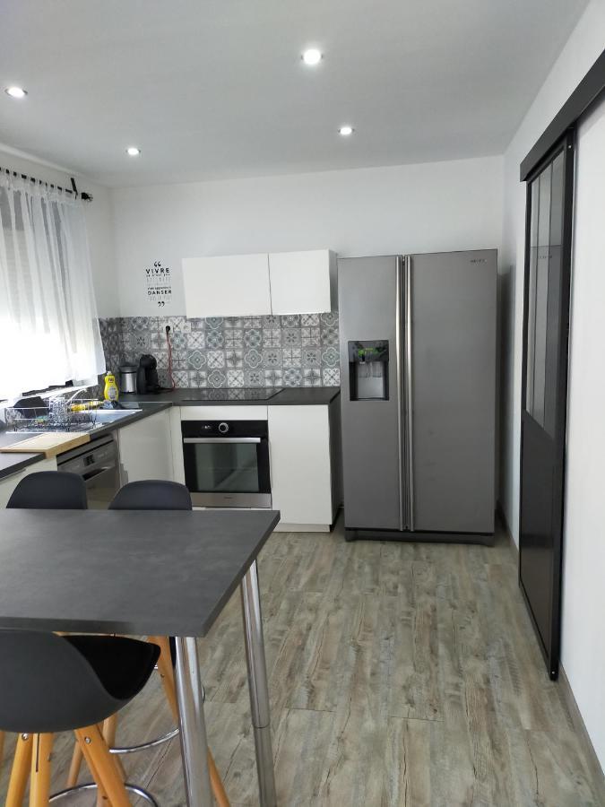 Logement Atypique Arles Luaran gambar